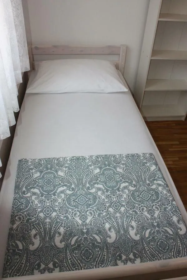 Apartment Natalia Pag باغ